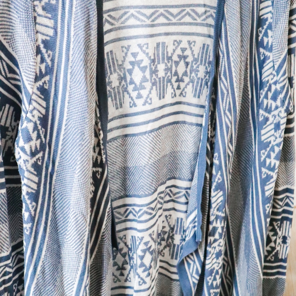 Aztec Cardigan - Picture 4 of 4